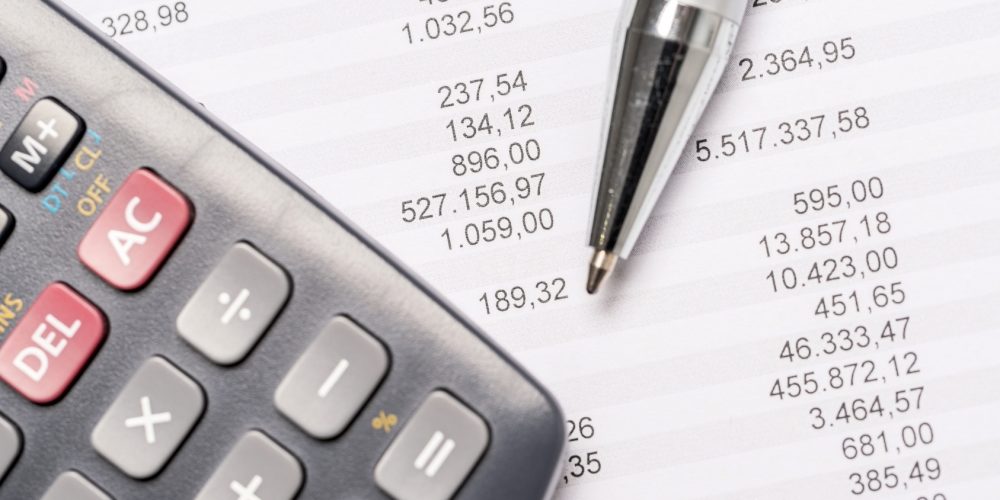 Top six qualities to look for while choosing your small business bookkeeper